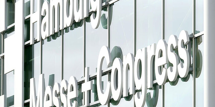 Hamburg Messe und Congress - Fassade mit Logo Hamburg Messe und Congress - Fassade mit Logo