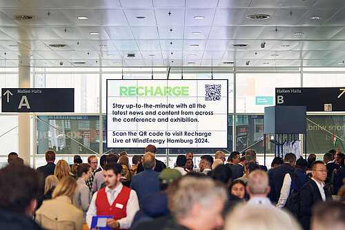 WindEnergy Hamburg 2024 / Central Foyer WindEnergy Hamburg 2024 / Central Foyer with video wall